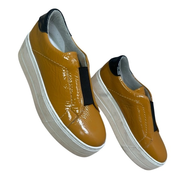 Bos. & Co. MONA OCHRE/BLACK ELASTICATED SHOES Size 5.5 - Picture 3 of 6